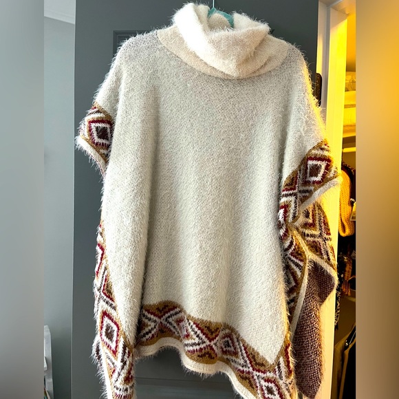 Cozy sweater for fall/winter! - Picture 1 of 1